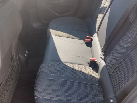 Peugeot e-208 Eléctrico GT