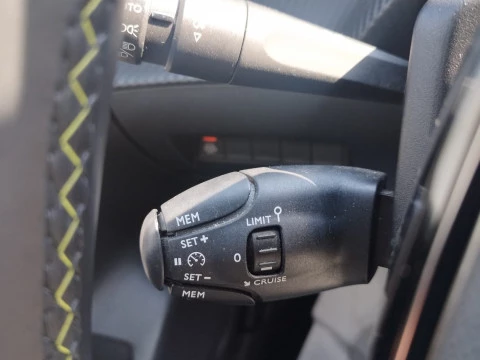 Peugeot e-208 Eléctrico GT