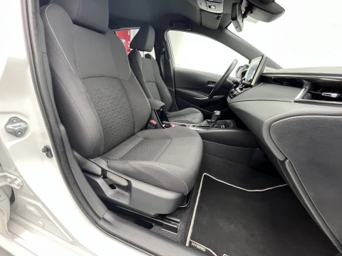 Toyota Corolla 1.8 125H ACTIVE TECH E-CVT