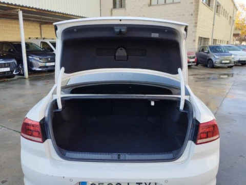 Volkswagen Passat Business 2.0 TDI 110kW (150CV)