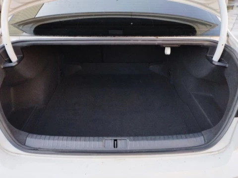 Volkswagen Passat Business 2.0 TDI 110kW (150CV)