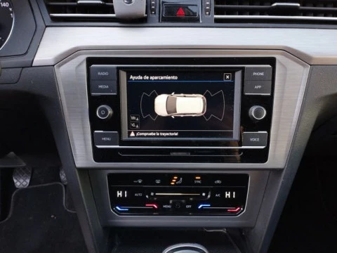 Volkswagen Passat Business 2.0 TDI 110kW (150CV)