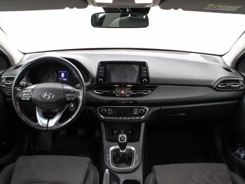 Hyundai i30 1.5 DPI KLASS SLX 110 5P