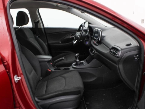Hyundai i30 1.5 DPI KLASS SLX 110 5P
