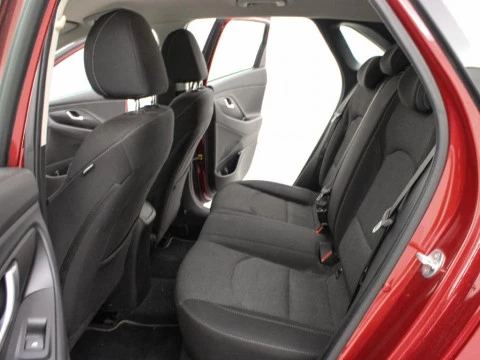 Hyundai i30 1.5 DPI KLASS SLX 110 5P