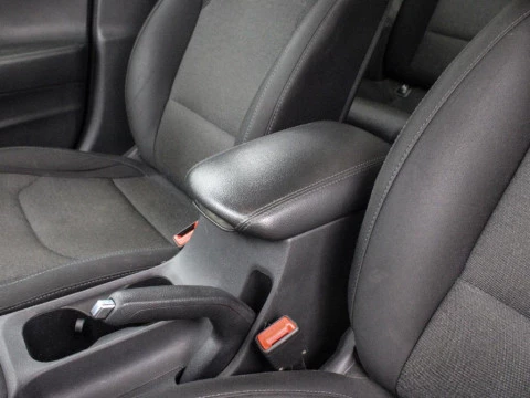 Hyundai i30 1.5 DPI KLASS SLX 110 5P