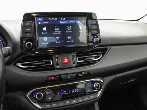 Hyundai i30 1.5 DPI KLASS SLX 110 5P