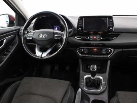 Hyundai i30 1.5 DPI KLASS SLX 110 5P