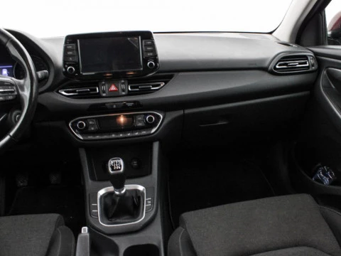 Hyundai i30 1.5 DPI KLASS SLX 110 5P