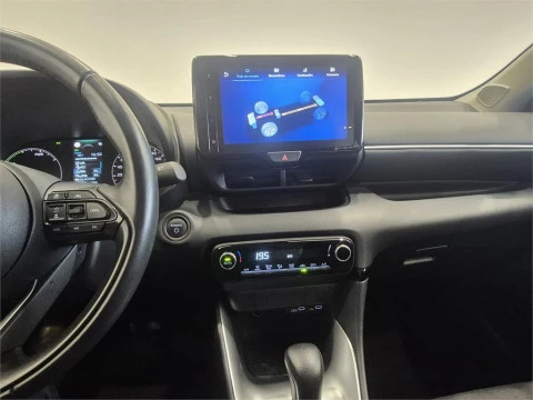 Toyota Yaris ACTIVE PLUS