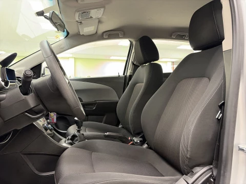 Chevrolet Aveo 1.3 LT 55 kW (75 CV)