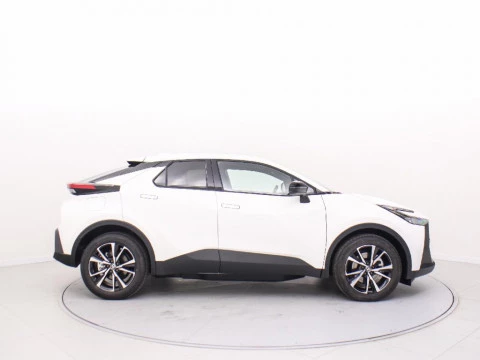 Toyota C-HR CH Toyota C-HR - MY25