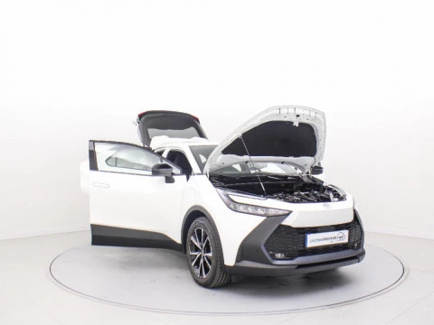 Toyota C-HR CH Toyota C-HR - MY25
