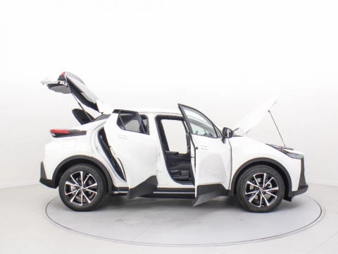 Toyota C-HR CH Toyota C-HR - MY25
