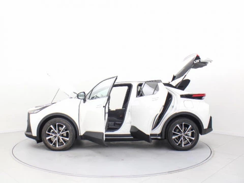 Toyota C-HR CH Toyota C-HR - MY25