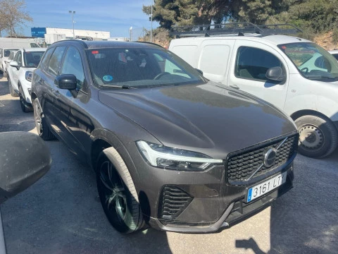 Volvo XC60 2.0 B4 D AWD R-Design Auto