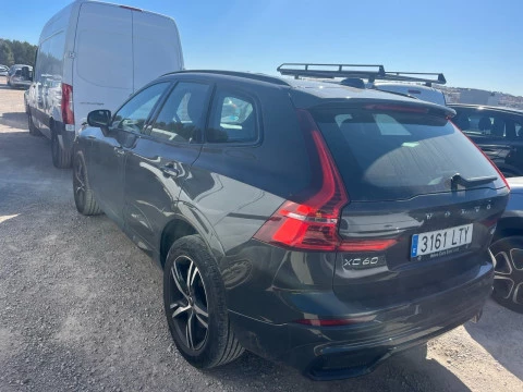 Volvo XC60 2.0 B4 D AWD R-Design Auto