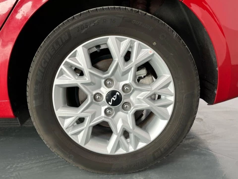 Kia Ceed 1.0 MHEV 88kW (120CV) Drive DCT