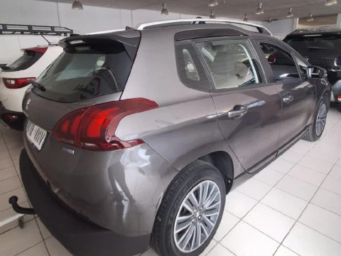 Peugeot 2008 1.2 PURETECH 82 ACTIVE 5P
