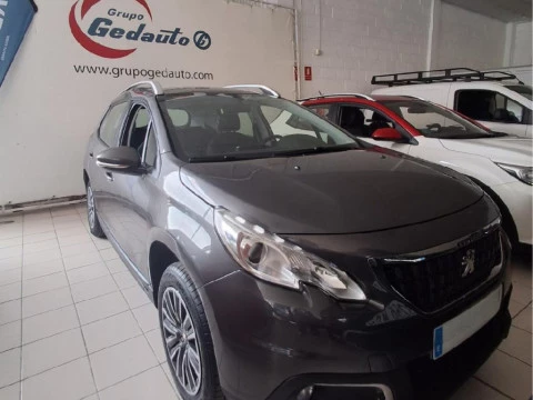 Peugeot 2008 1.2 PURETECH 82 ACTIVE 5P