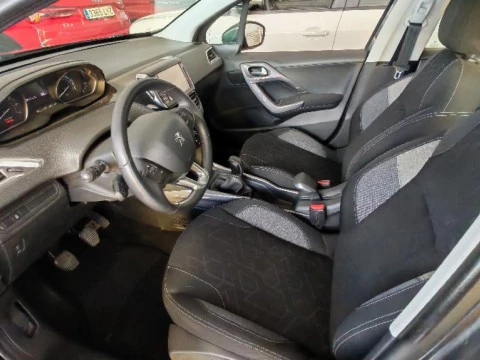 Peugeot 2008 1.2 PURETECH 82 ACTIVE 5P