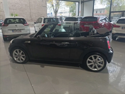 MINI COOPER D CABRIO