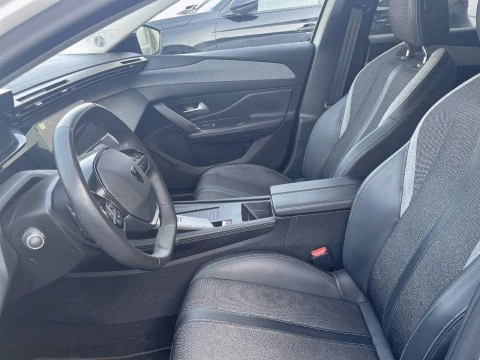Peugeot 308 5P Allure Puretech 130 S&S EAT8