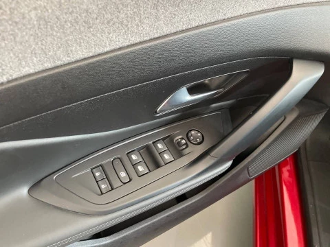 Peugeot 308 5P Allure Puretech 130 S&S EAT8