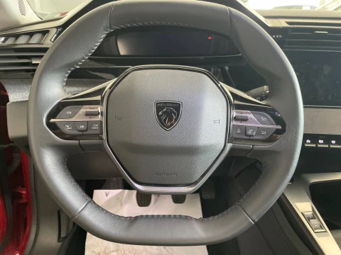 Peugeot 308 5P Allure Puretech 130 S&S EAT8