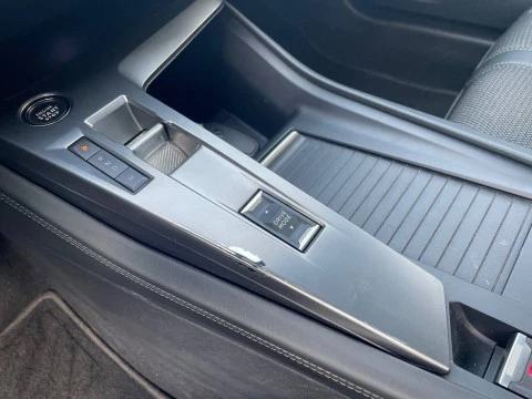 Peugeot 308 5P Allure Puretech 130 S&S EAT8