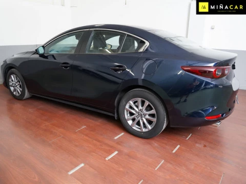 Mazda 3 2.5L E-SKY G MHEV Centre-line 6AT 10 kW (140 CV)