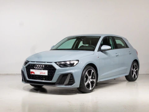 Audi A1 Sportback Adrenalin Black ed 30TFSI 81kW Audi A1 Sportback Adrenalin Black ed 30TFSI 81kW