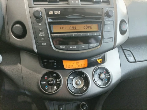 Toyota Rav4 2.2 D-4D Advance 4x2