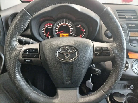 Toyota Rav4 2.2 D-4D Advance 4x2