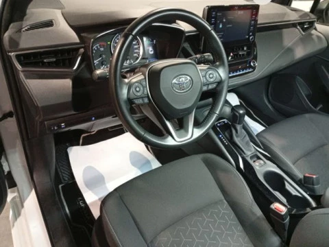 Toyota Corolla 1.8 125H BUSINESS PLUS E-CVT TOU SPORT