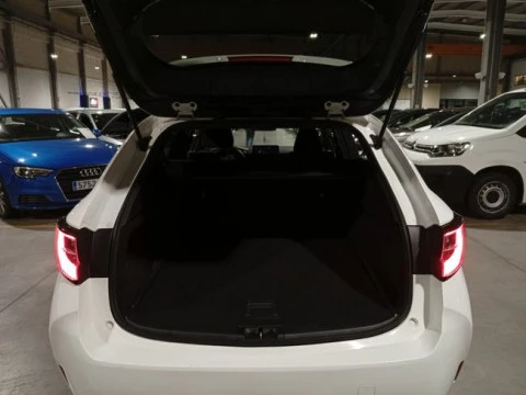 Toyota Corolla 1.8 125H BUSINESS PLUS E-CVT TOU SPORT