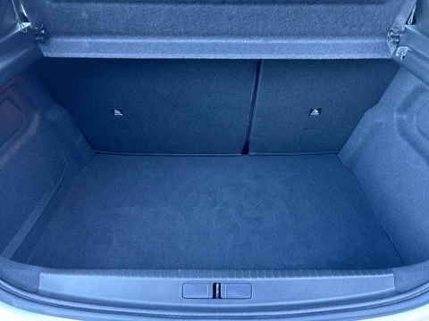 Peugeot 208 BlueHDi 73kW (100CV) Allure