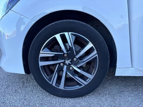 Peugeot 208 PureTech 73kW (100CV) Allure