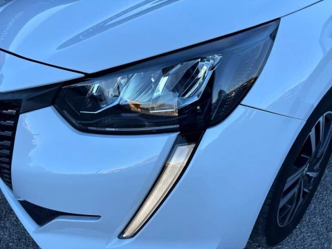 Peugeot 208 PureTech 73kW (100CV) Allure