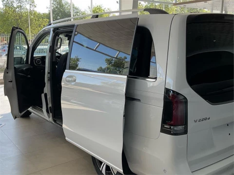 Mercedes-Benz Clase V 220 d Avantgarde Largo