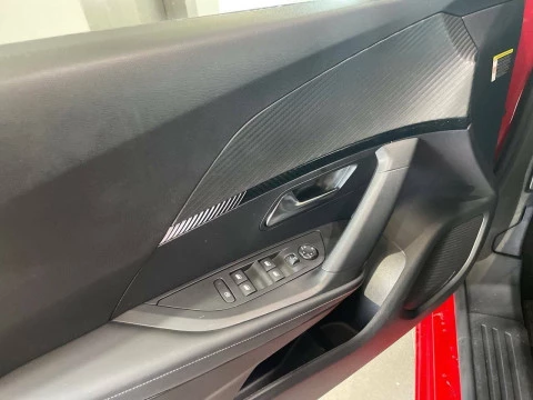 Peugeot 2008 Allure Puretech 100 S&S 6 Vel. MAN