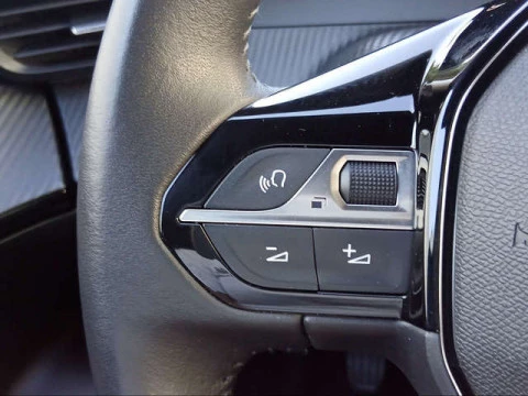 Peugeot 2008 PureTech 100 S&S Allure 75 kW (100 CV)