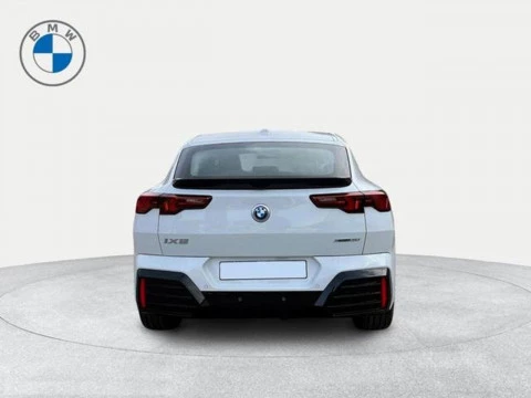BMW iX2 xDrive30