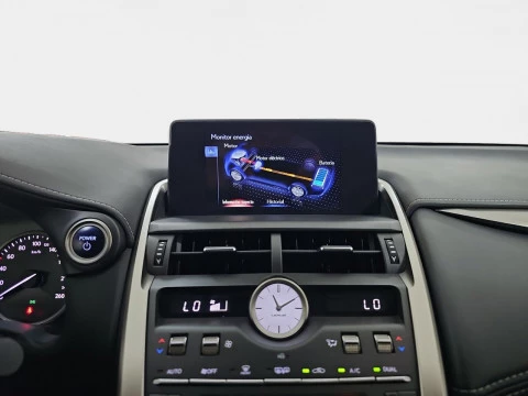 Lexus NX 2.5 300h Premium 2WD