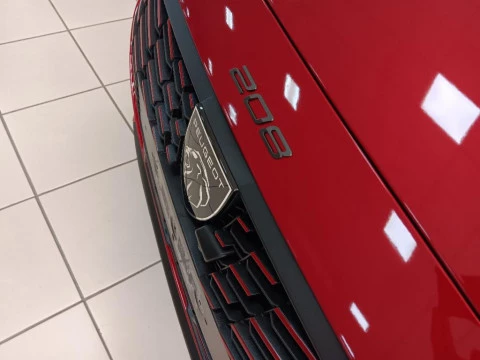 Peugeot 208 1.2 MHEV 110 E-DCS6 AUTO ALLURE 5P