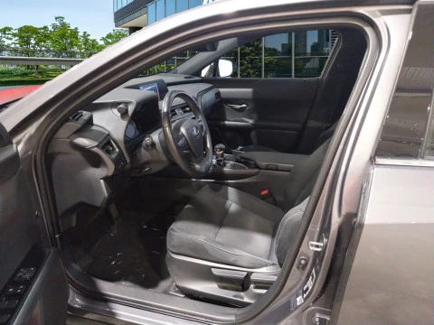 Lexus UX 2.0 250h Business