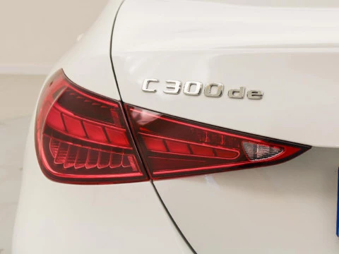 Mercedes-Benz Clase C 2.0 C 300 DE PHEV AUTO 313 4P