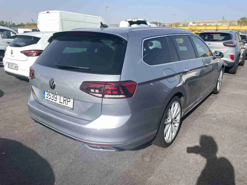 Volkswagen Passat Variant R-Line 2.0 TDI 110kW DSG