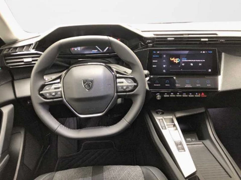 Peugeot 408 Nuevo  Allure Pack Gasolina 130 S&S EAT8