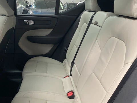 Volvo XC40 1.5 T2 INSCRIPTION AUTO 5P